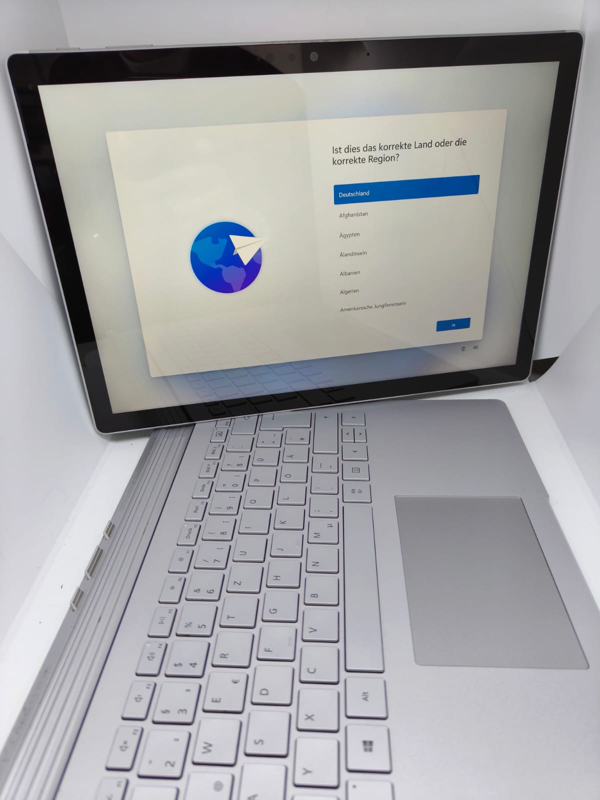 Microsoft Surface  Book 3  i7 1065G/ 13,5 Zoll  SSD 1024GB , RAM 32GB , QWERTZ platin , Windows 11 , Refurbished  