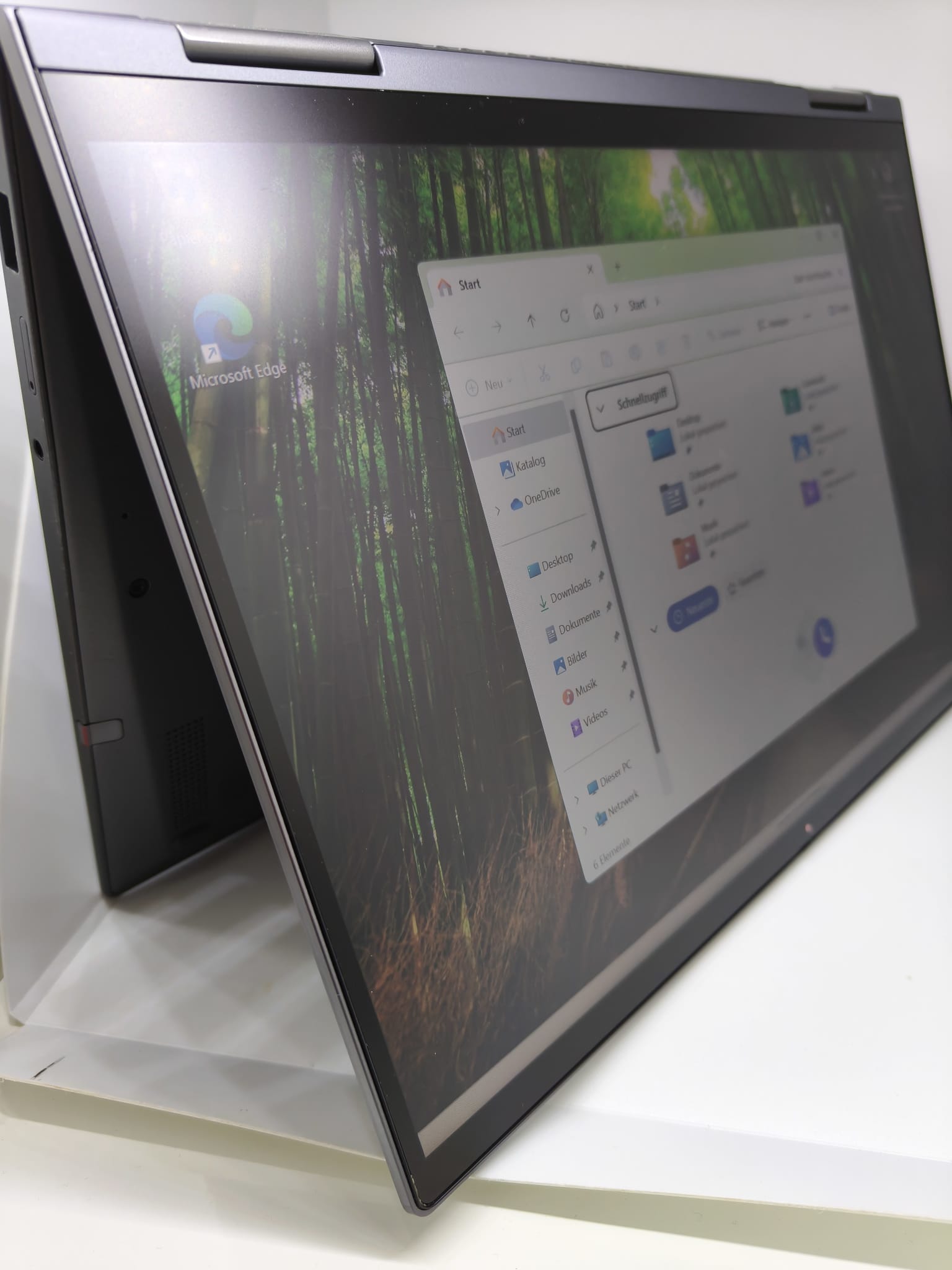 Lenovo ThinkPad X1 Yoga Gen 6 – i5  32GB RAM  512GB SSD  LTE Touch convertible – QWERTZ