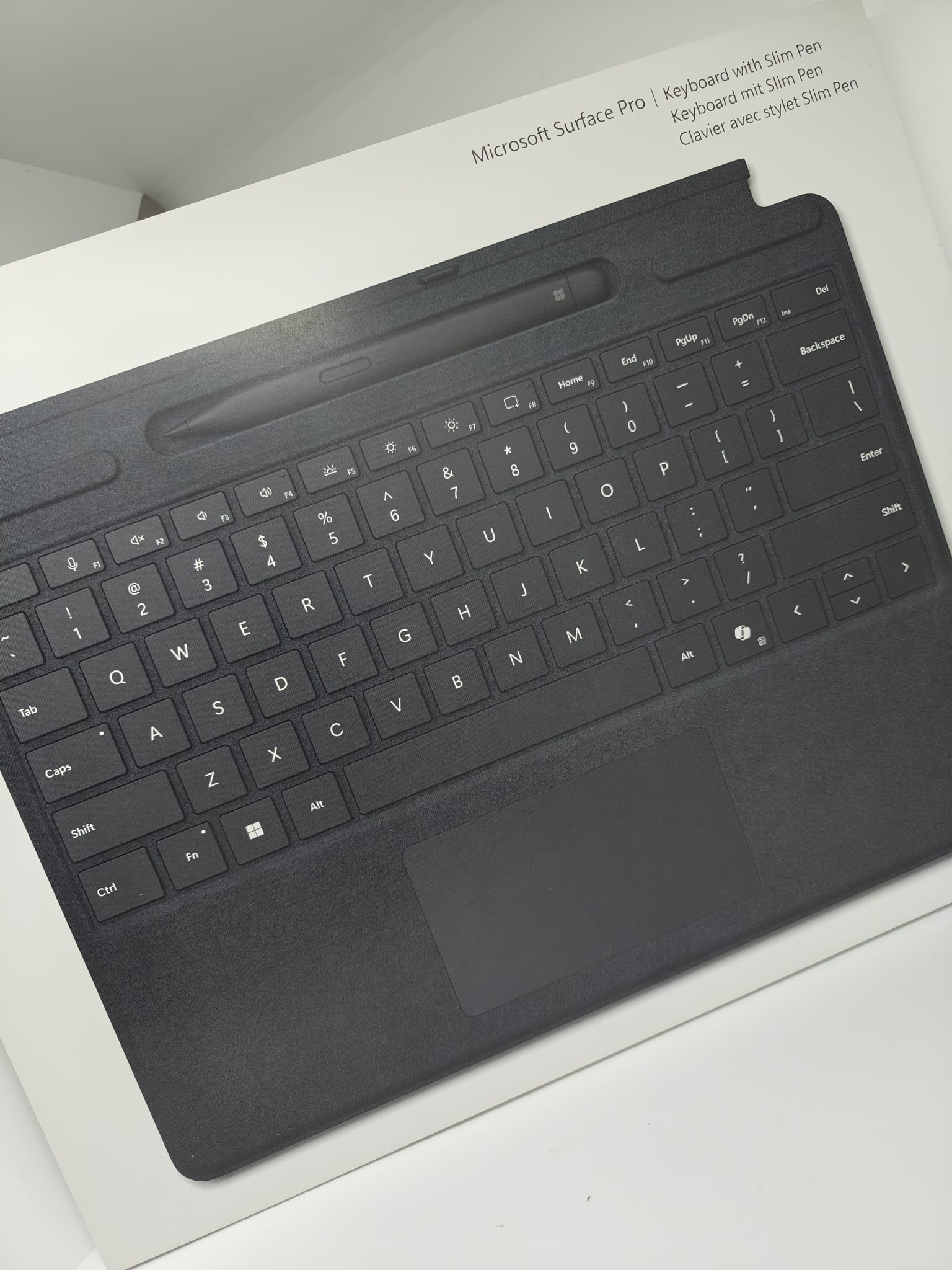 Microsoft Surface Signature Tastatur mit Slim Pen 2 Typecover Pro X, Pro 8, Pro 9, Pro 11 COPILOT QWERTZ DEUTSCH