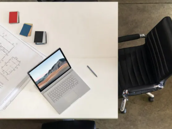 Microsoft Surface  Book 3  i7 1065G/ 13,5 Zoll  SSD 1024GB , RAM 32GB , QWERTZ platin , Windows 11 , Refurbished  